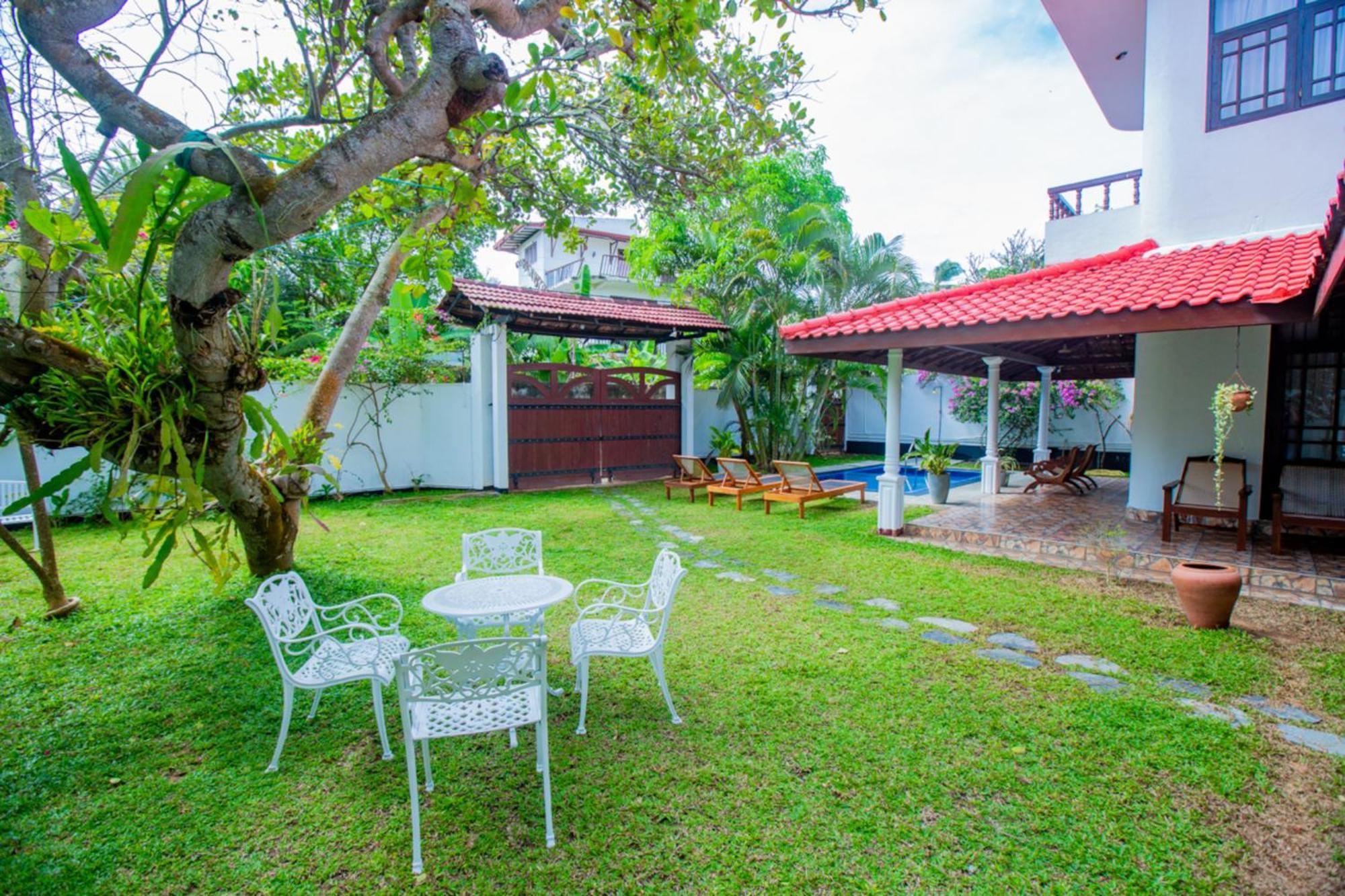 Nibbana Mirissa Hotel Екстериор снимка