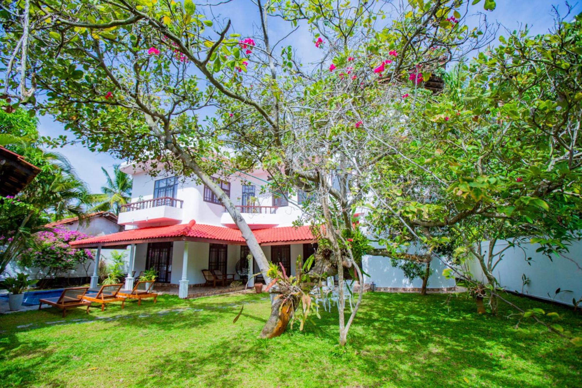 Nibbana Mirissa Hotel Екстериор снимка