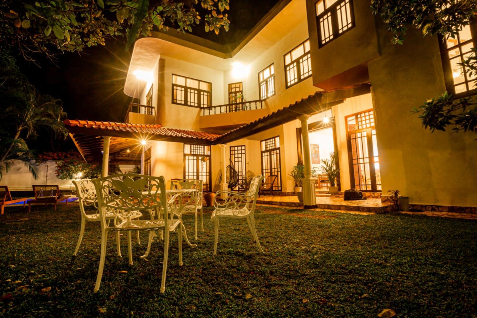 Nibbana Mirissa Hotel Екстериор снимка